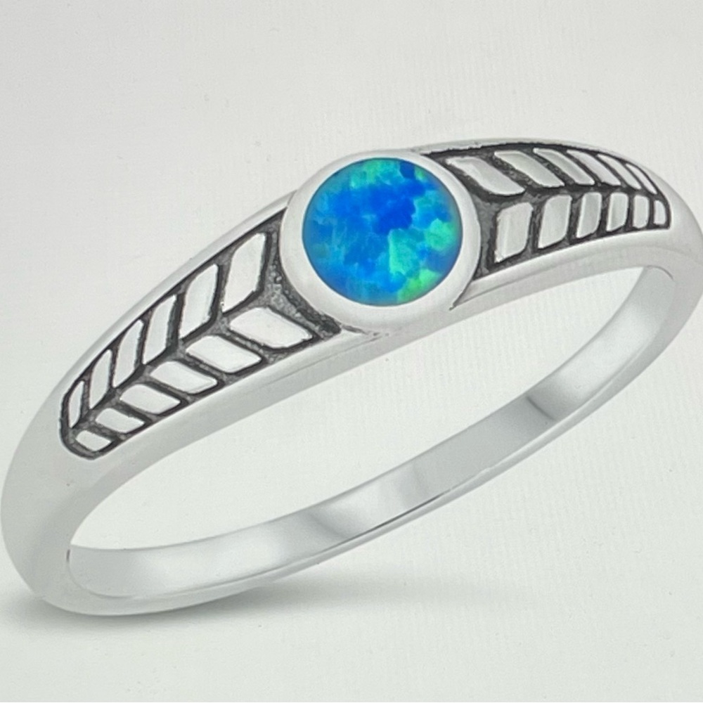 Size 7.5 Solid 925 Silver Lab Opal Ring - image 1